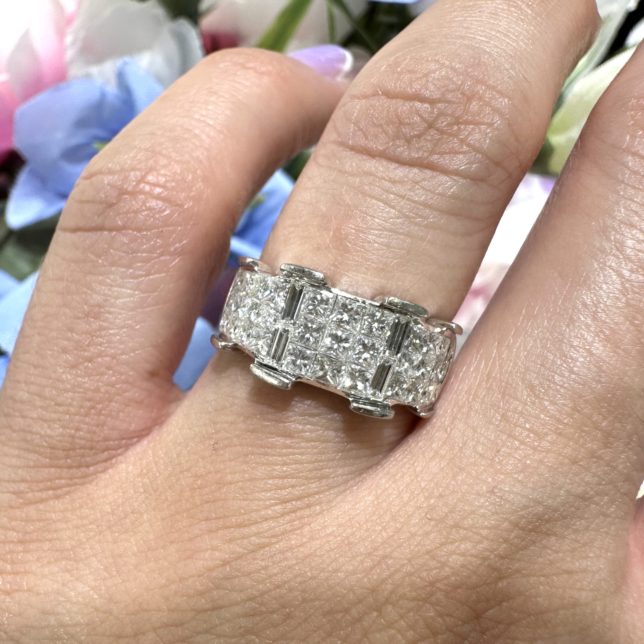 2.10ct Princess and Baguette-cut Diamonds Ring in 18k White Gold WB0137