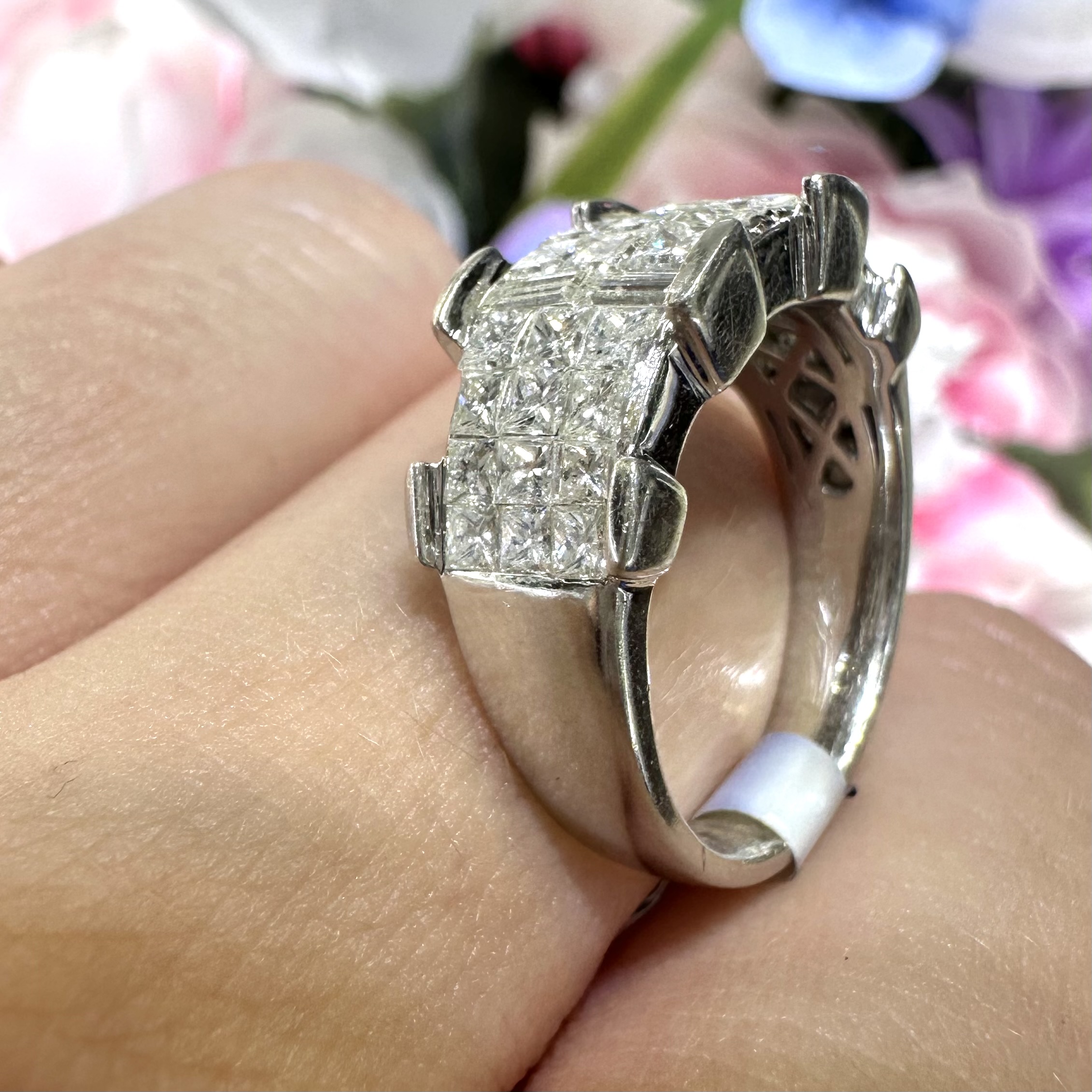 2.10ct Princess and Baguette-cut Diamonds Ring in 18k White Gold WB0137 - Image 4